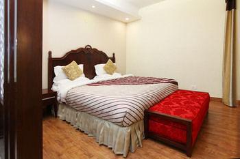 Oyo Premium Pitampura New Delhi Bagian luar foto
